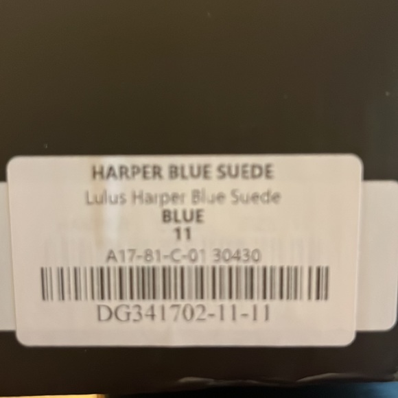 Lulu’s Harper Blue Suede Block Heels - Picture 3 of 3